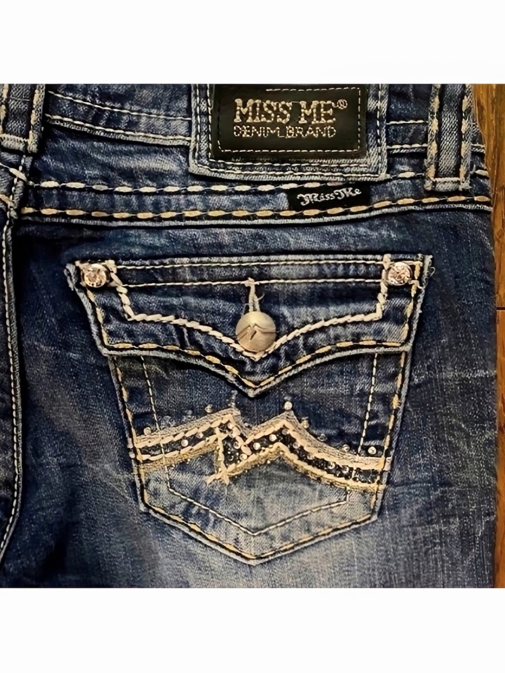 Gorgeous Miss Me Boot Jeans With Embellished Pockets 31” Inseam Made For Buckle